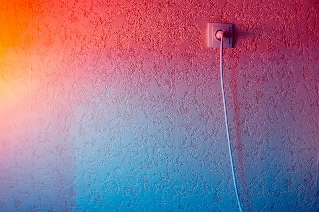 LED工矿灯与投光灯在矿山场景下的对比选型分析