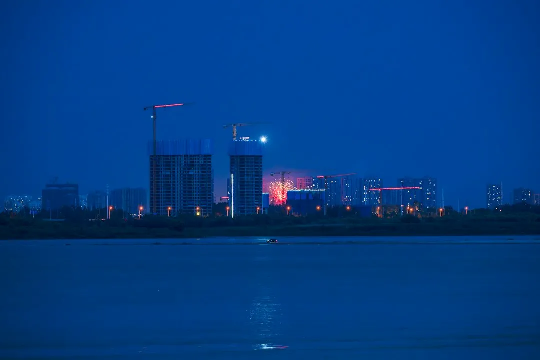 化工危险环境照明方案：LED防爆灯与LED投光灯搭配设计正文配图 2